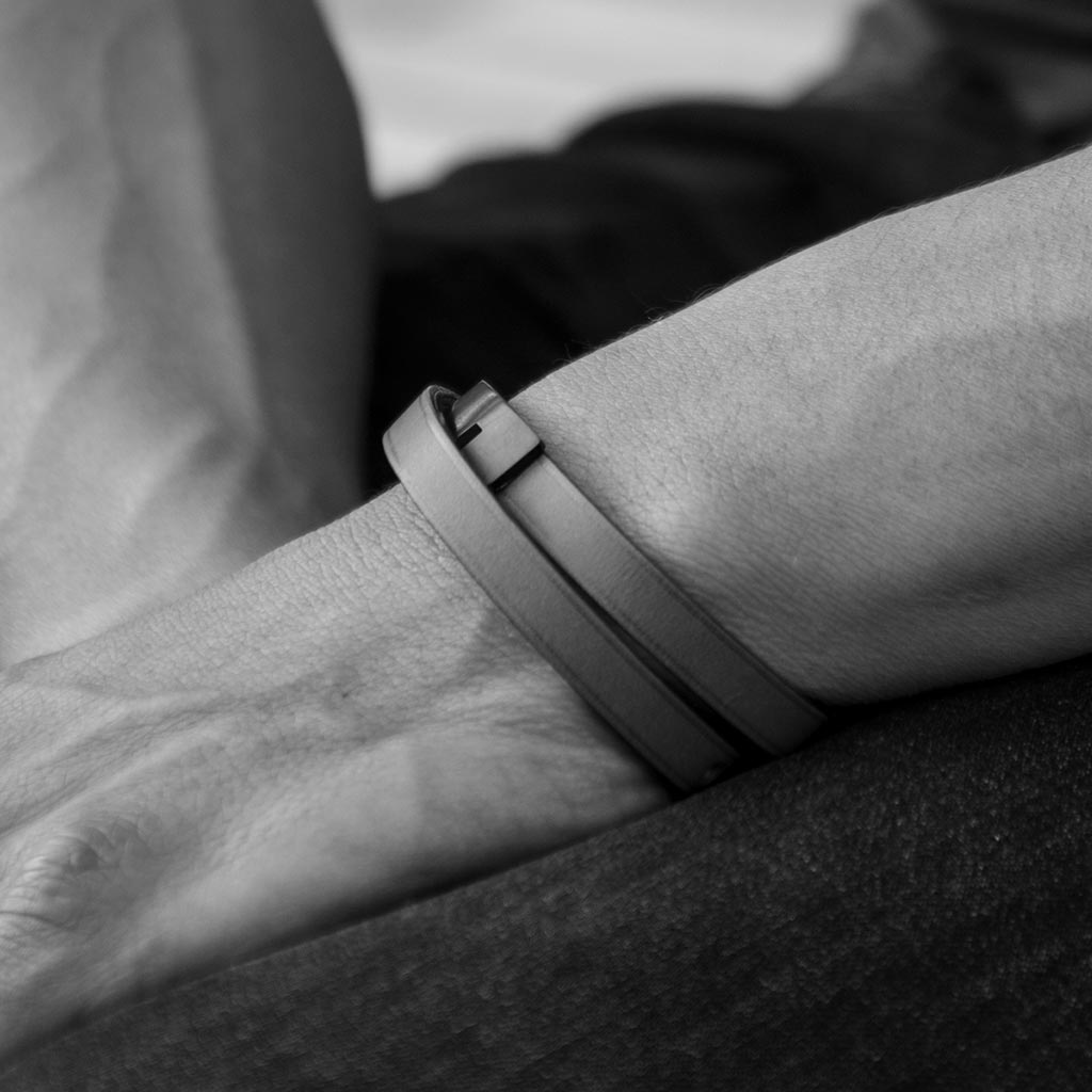 U-Turn Twice Camel Leather Bracelet - Black