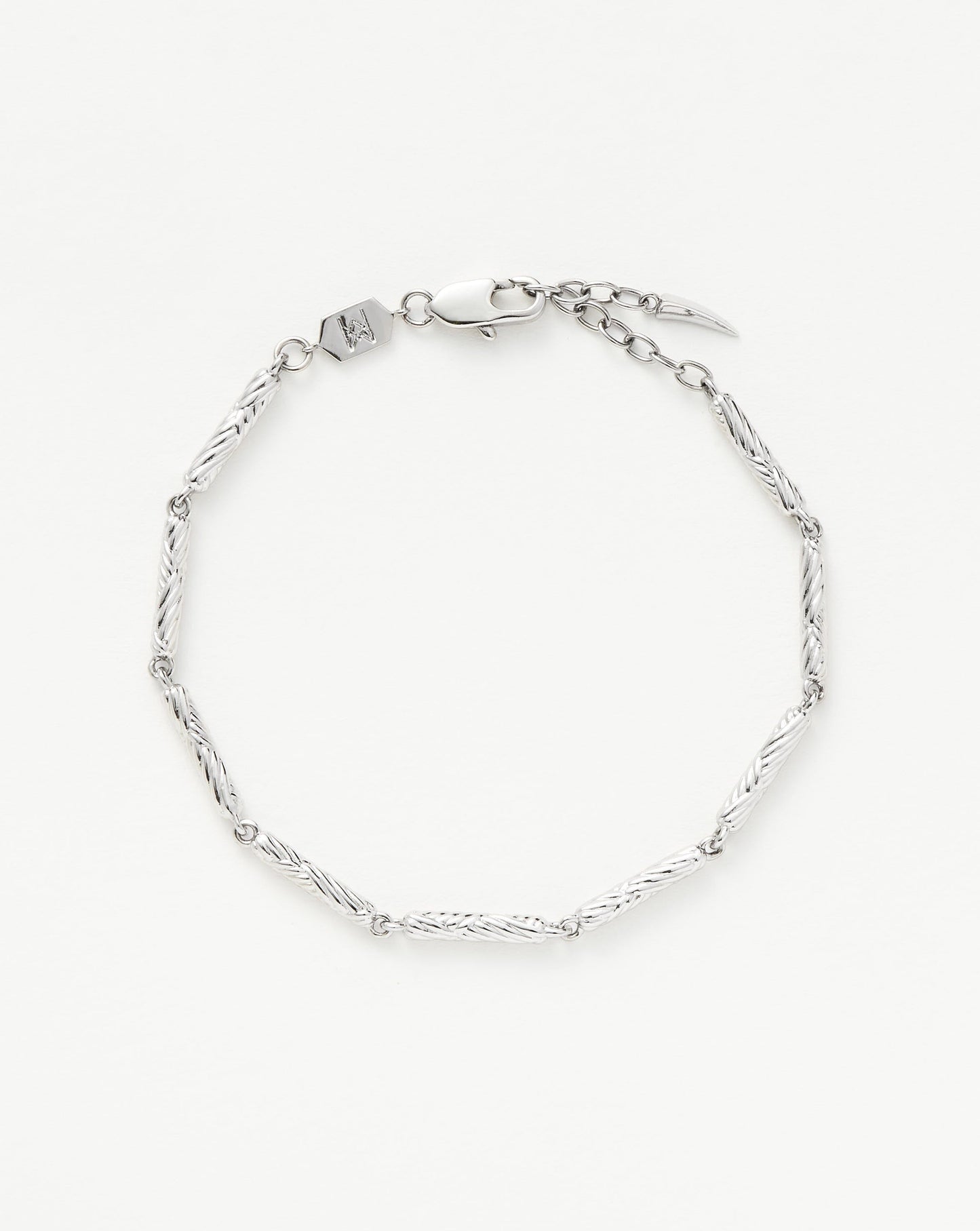 Wavy Ridge Chain Bracelet